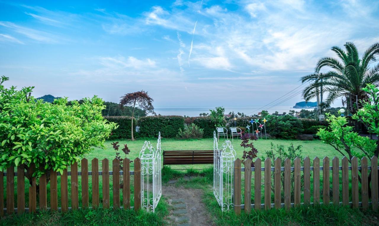 Beewool Chaewool Pension Seogwipo Exterior photo