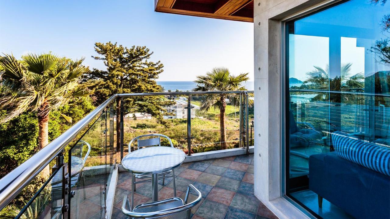 Beewool Chaewool Pension Seogwipo Exterior photo